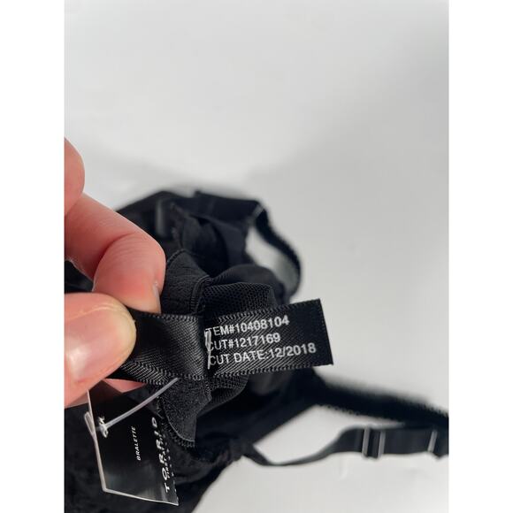 NWT Unlined Sheer Lace Crop Bralette Dark Romantic Whimsigoth Stretch Plus 3X - Picture 13 of 13